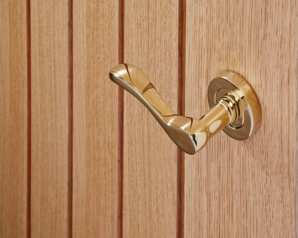 Ironmongery-Ariel-Polished-Brass-Handle-Hardware-Pack-2